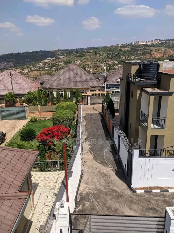 2bdrm Apartment in Mbuya Estate, Nakawa for rent in Nakawa