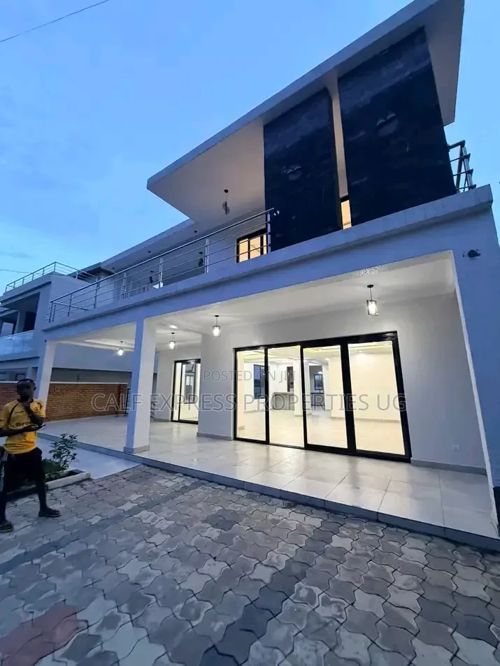5bdrm Duplex in Mbuya Estate, Nakawa for rent in Nakawa