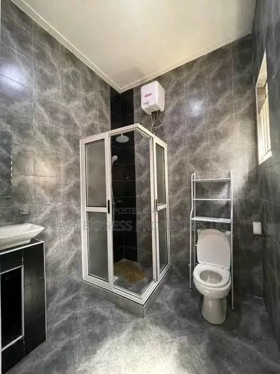 3bdrm Apartment in Nakawa Mbuya Estate for rent in Nakawa