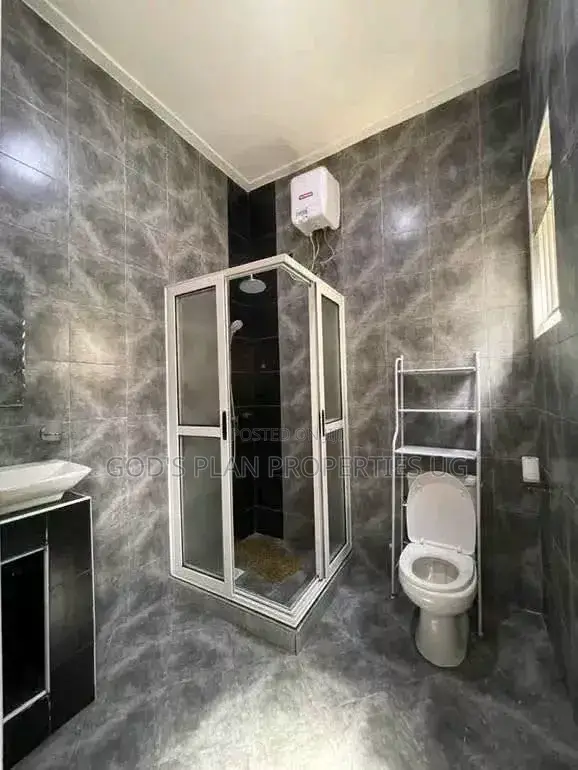 3bdrm Apartment in Nakawa Mbuya Estate for rent in Nakawa