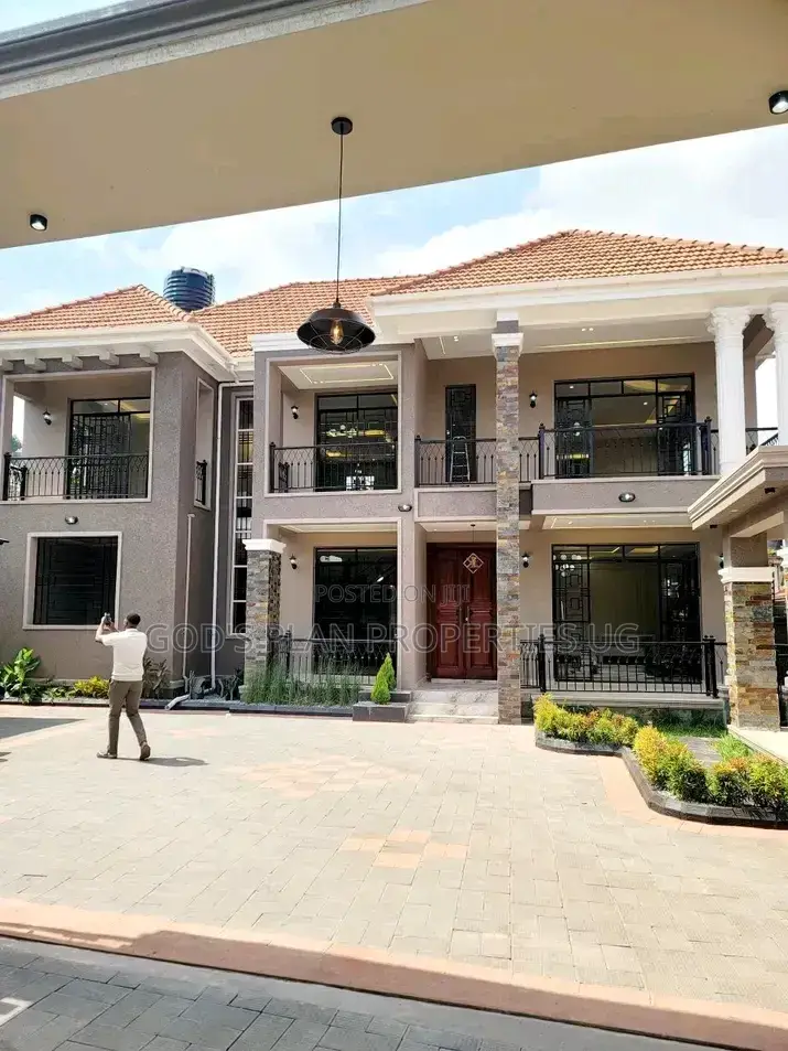 6bdrm Duplex in Bugolobi Estate, Nakawa for rent in Nakawa