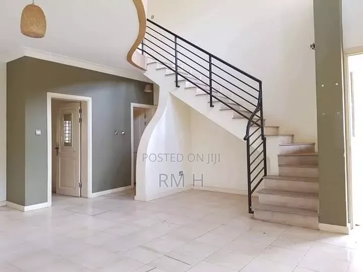 4bdrm Duplex in Lubowa, Central Division for rent in Central Division