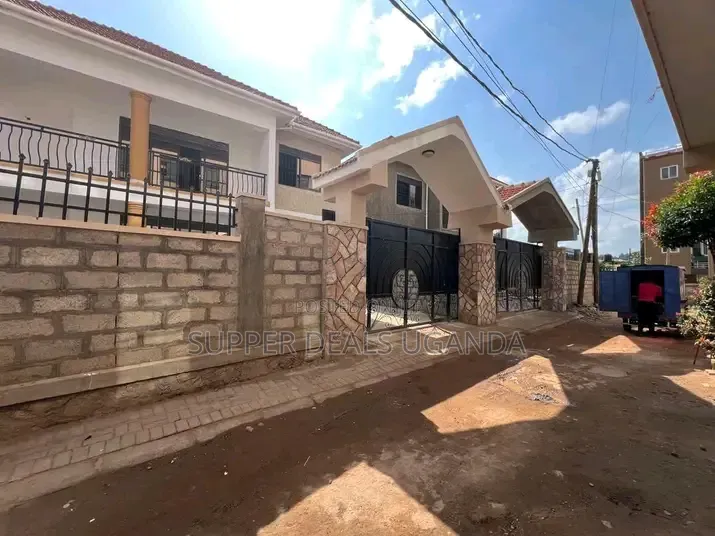 4bdrm Duplex in Bukooto, Nakawa for rent in Nakawa