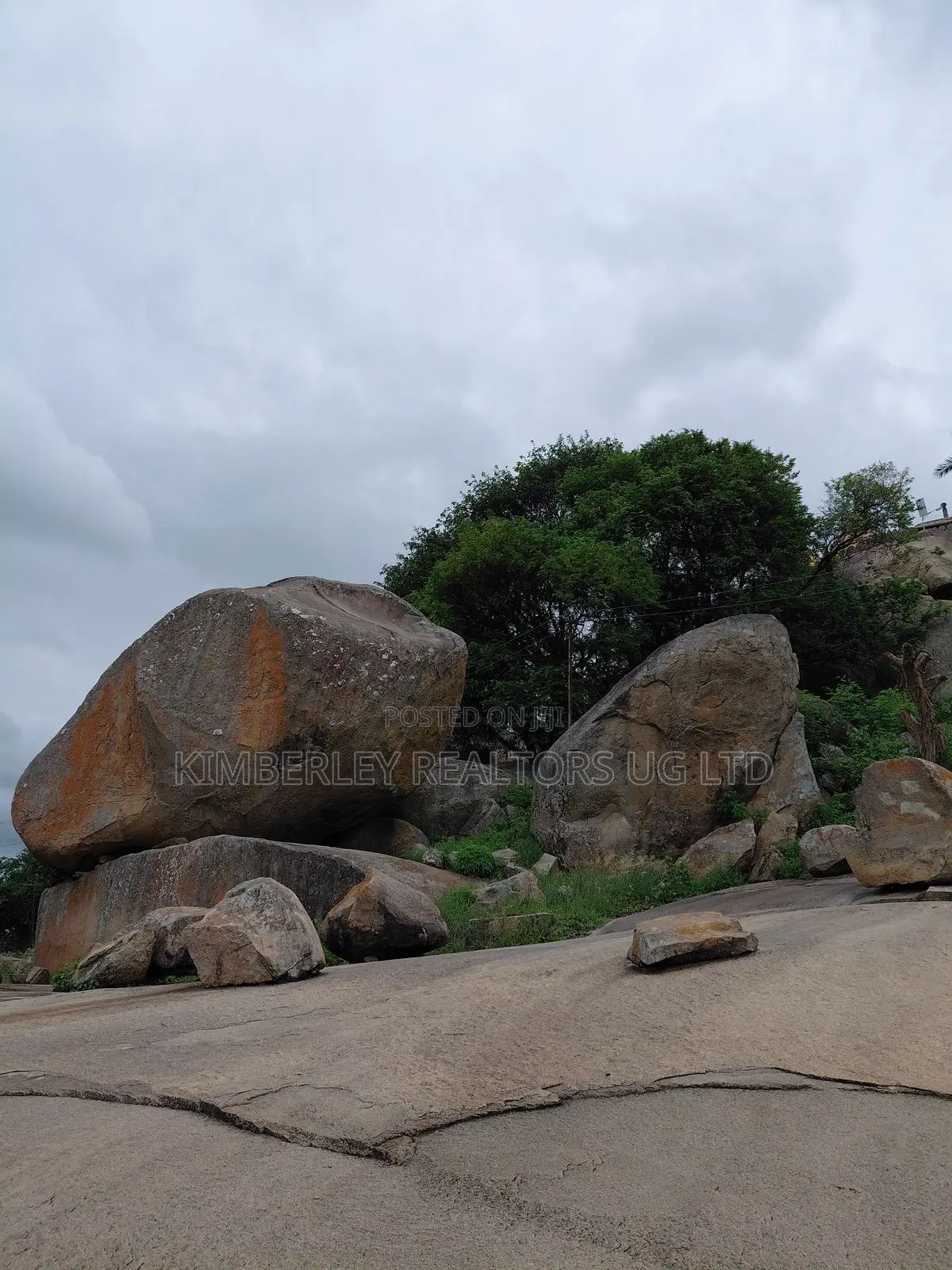Hard Core Rock Land for Sale – Luwero District in Luwero / Luwero