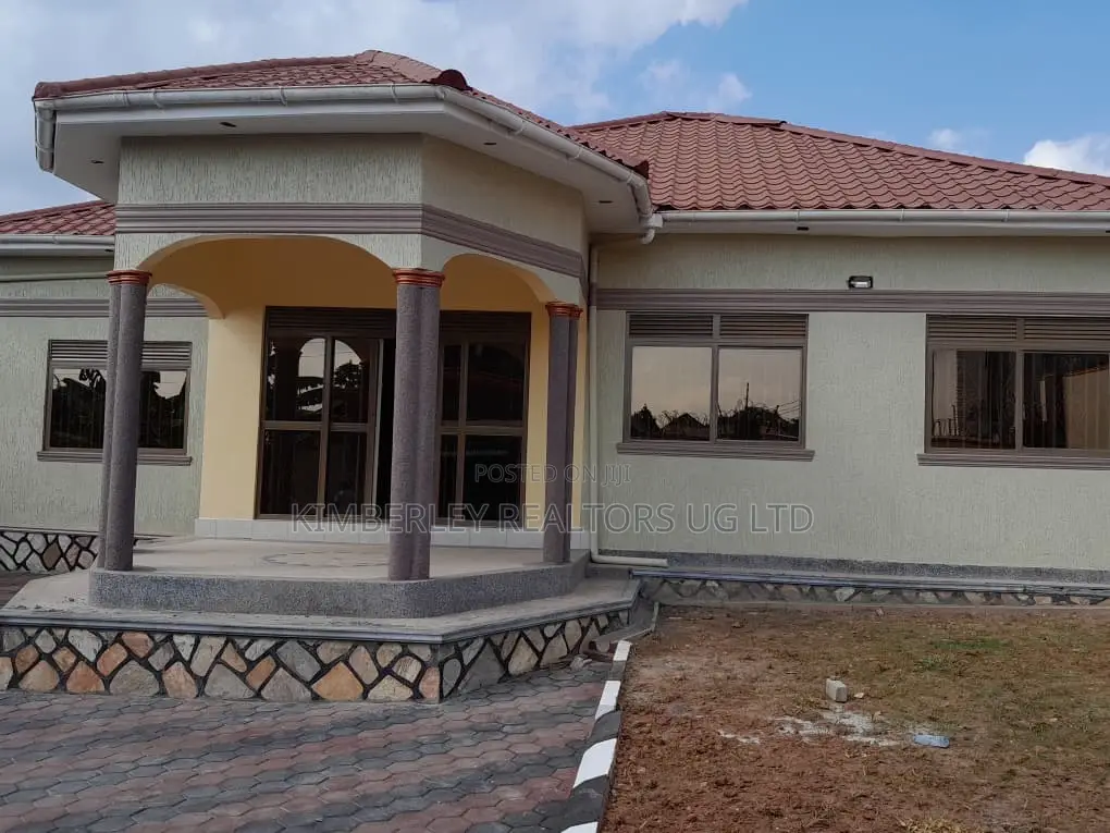 4bdrm House in Nangabo for sale in Nangabo