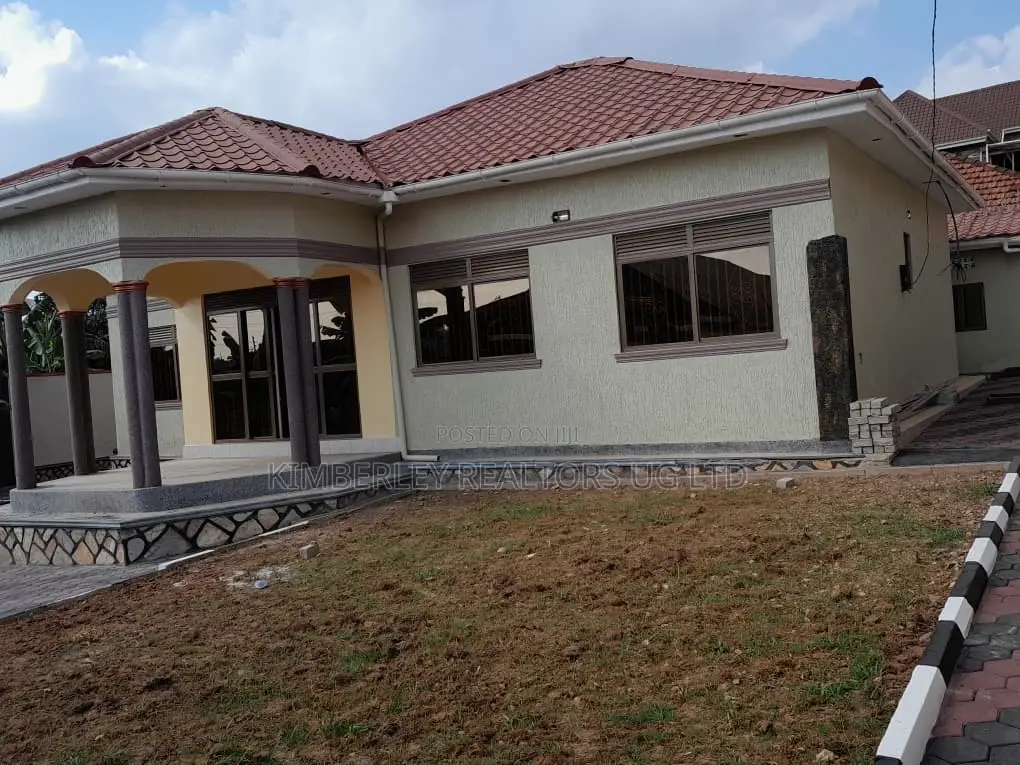 4bdrm House in Nangabo for sale in Nangabo