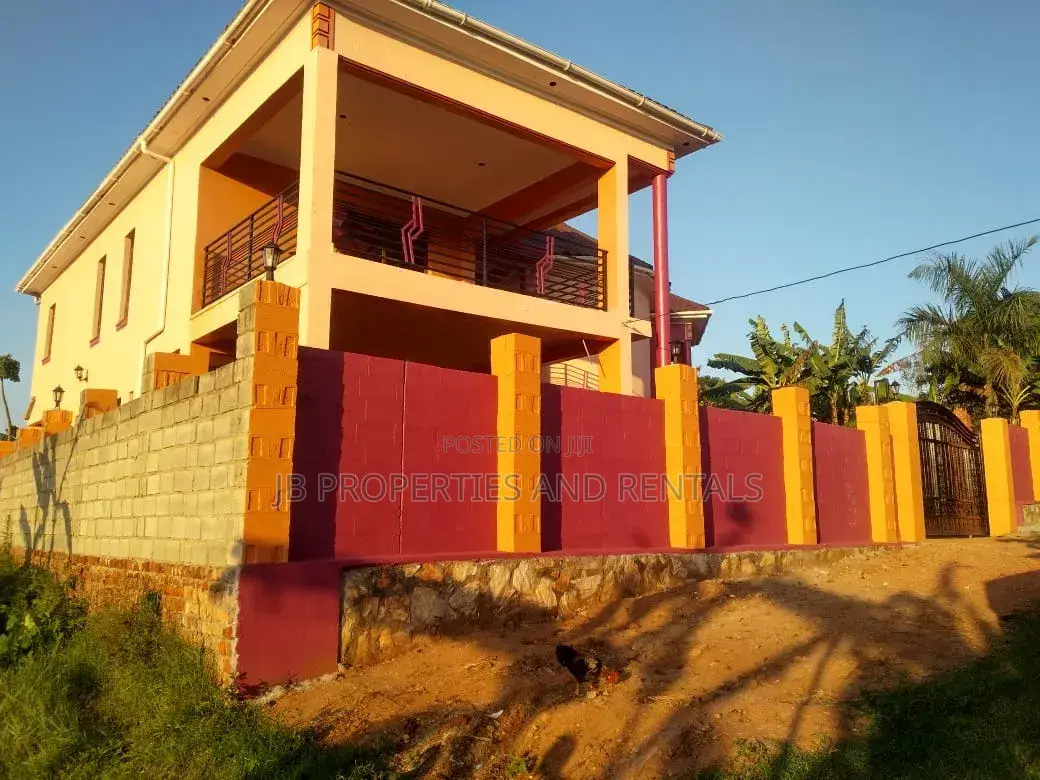 Furnished 5bdrm Apartment in Wakiso / Wakiso for sale in Wakiso / Wakiso