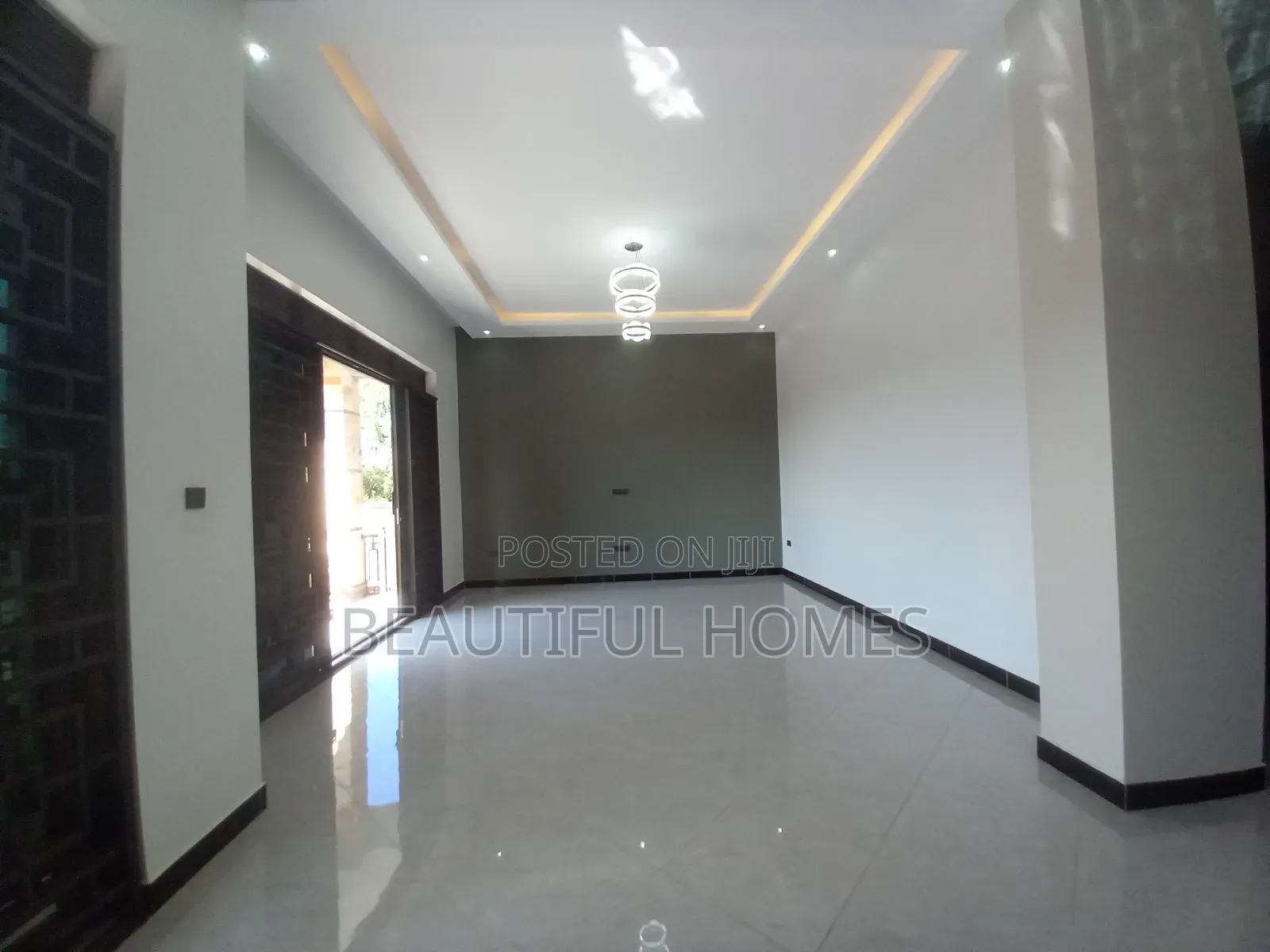Furnished 4bdrm Bungalow in Bwebajja, Ssabagabo-Makindye for sale in Ssabagabo-Makindye