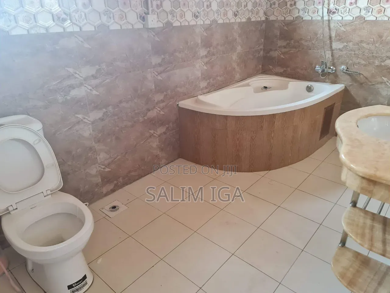 Furnished 3bdrm Penthouse in Kololo Property, Central Division for rent in Central Division