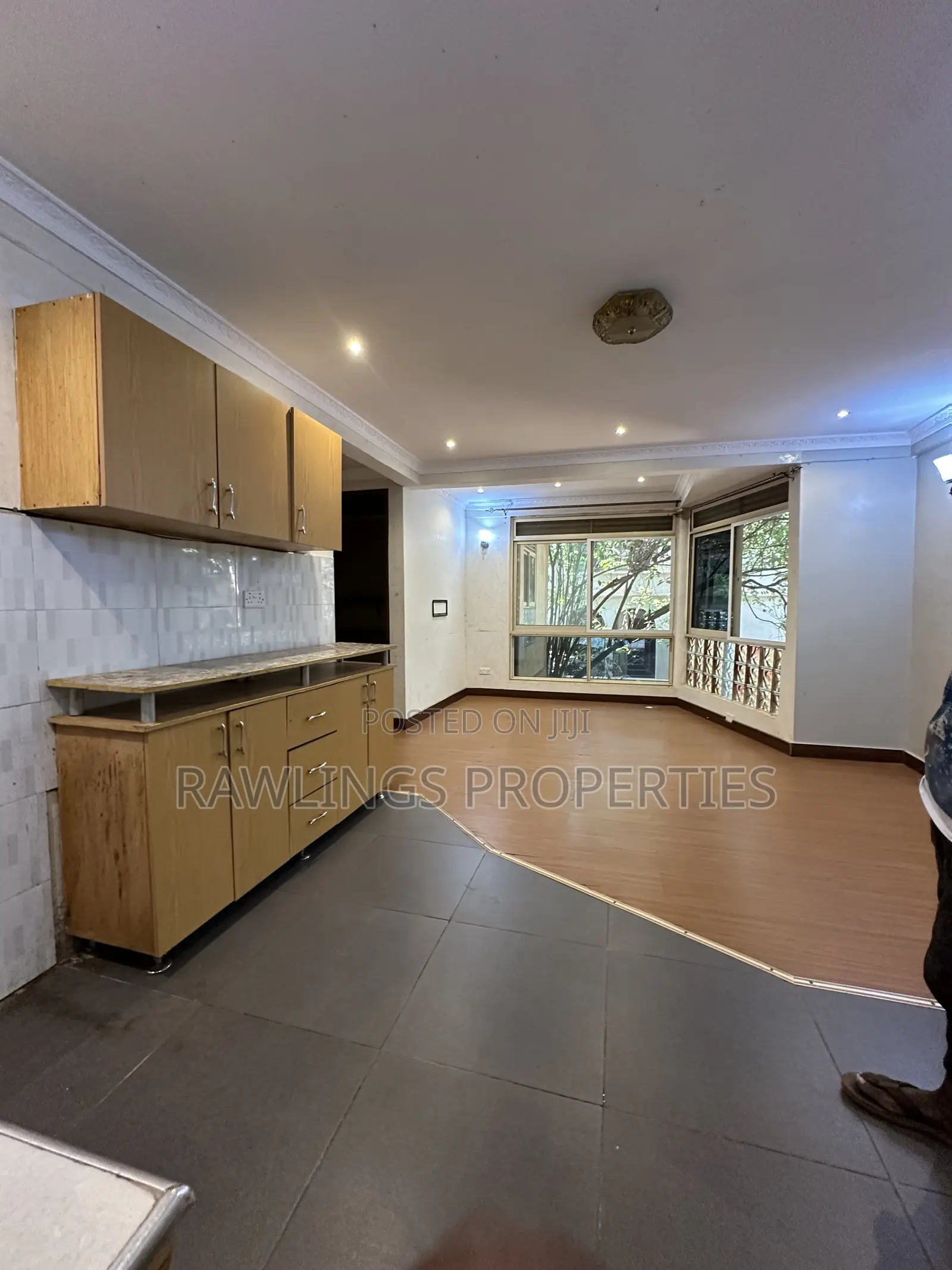 3bdrm Apartment in Kisugu, Makindye for rent in Makindye