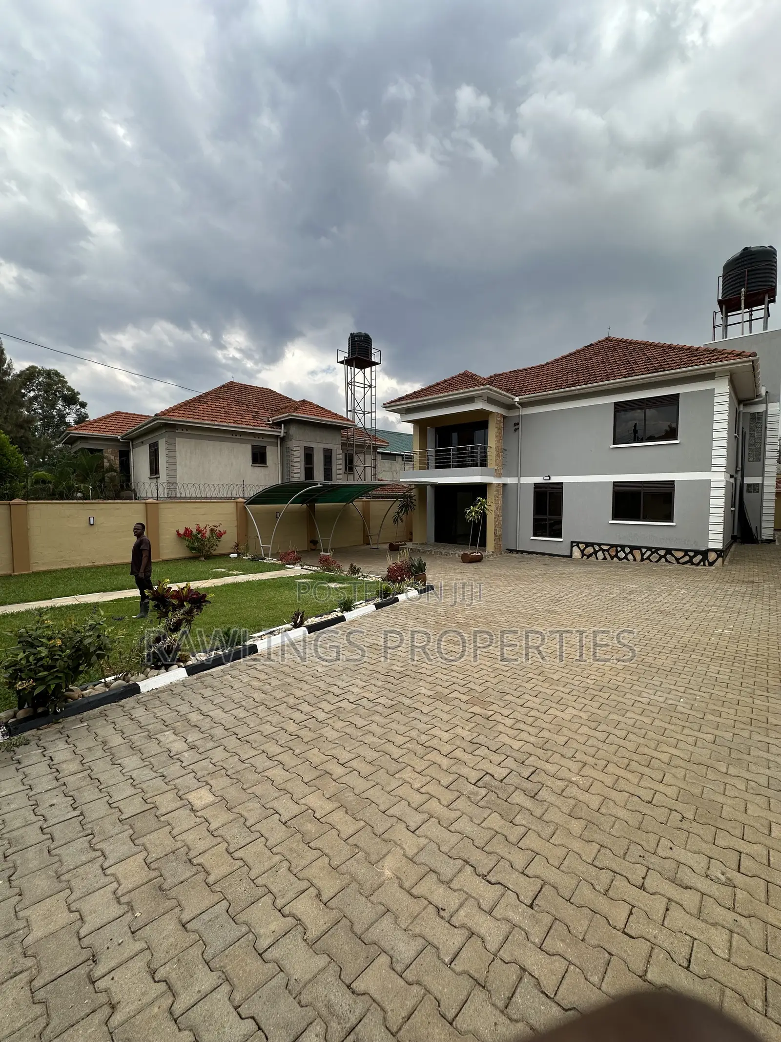 4bdrm Townhouse / Terrace in Canaan Estate, Makindye for rent in Makindye