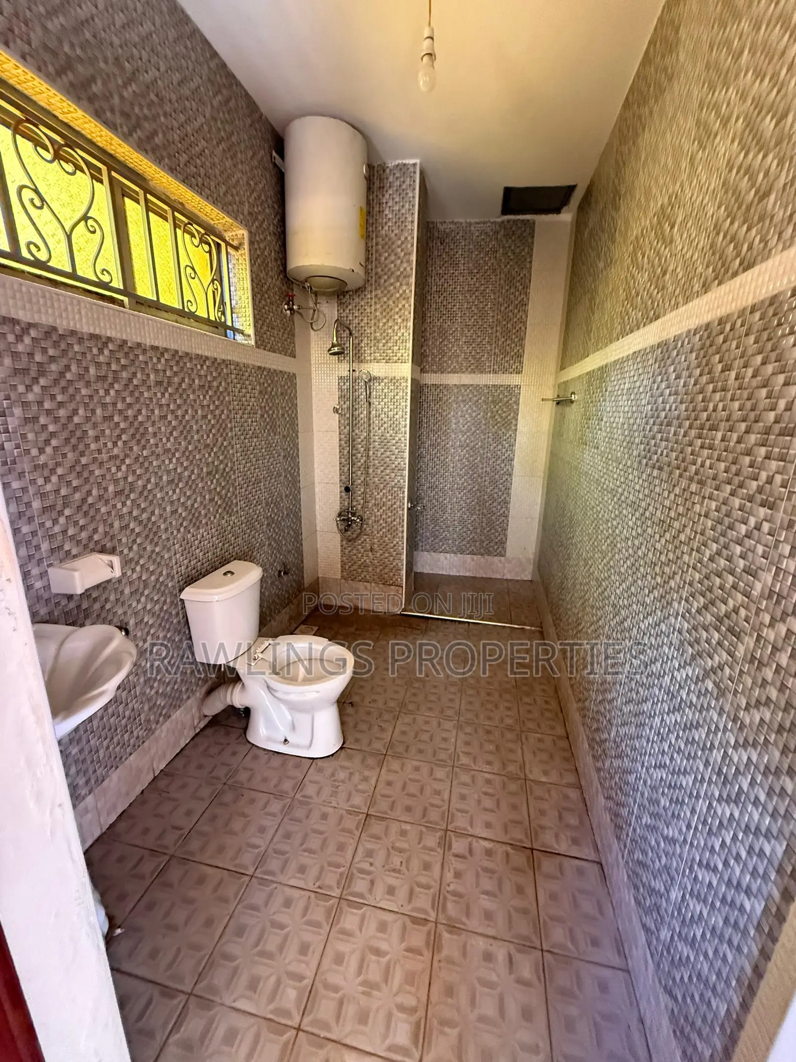 3bdrm Duplex in Bwebajja, Ssisa for rent in Ssisa