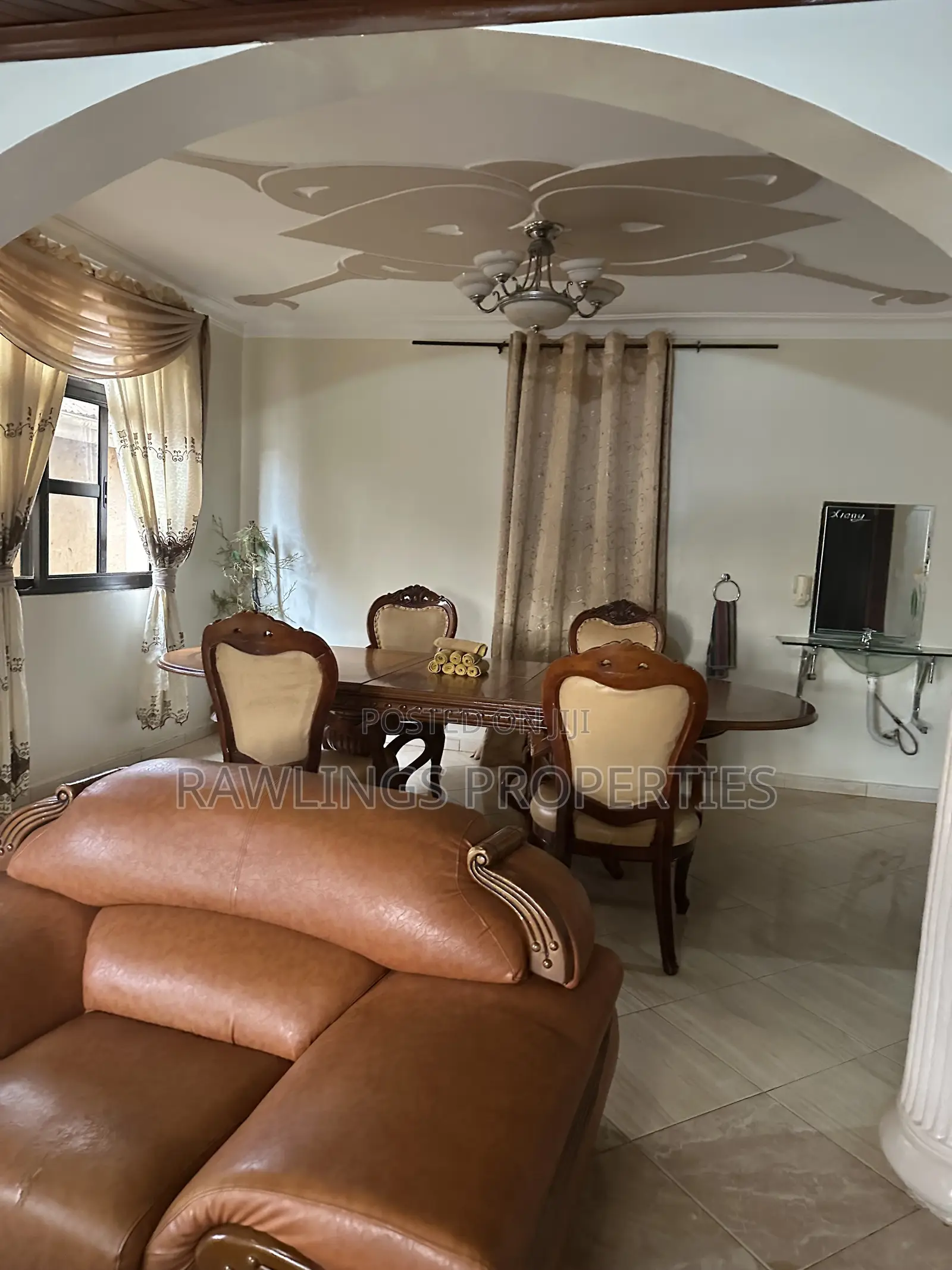 5bdrm Duplex in Bunamwaya, Rubaga for sale in Rubaga