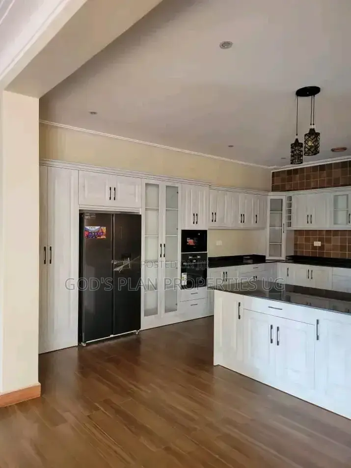 3bdrm Apartment in Naguru Estate, Nakawa for rent in Nakawa