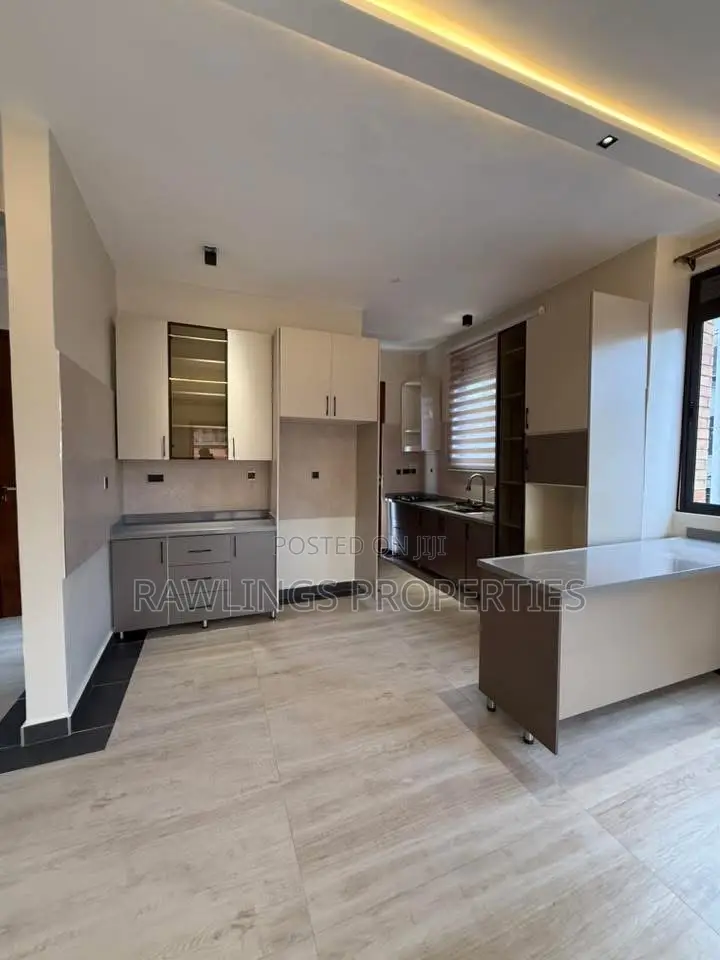 3bdrm Apartment in Kalungu, Makindye for rent in Makindye