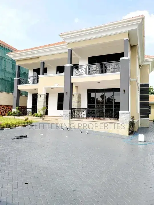 4bdrm Duplex in Nsambya Lukuli Road, Central Division for rent in Central Division