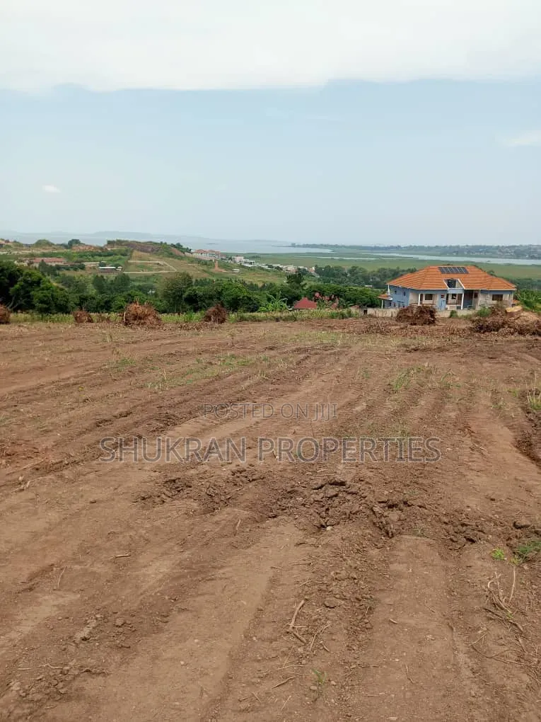 Clear Lake Plots for Sale in Central Division