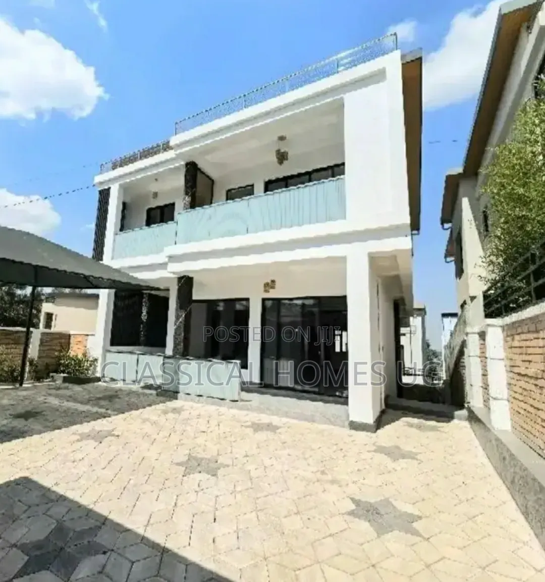 4bdrm Duplex in Lubowa Entebbe Road, Central Division for rent in Central Division