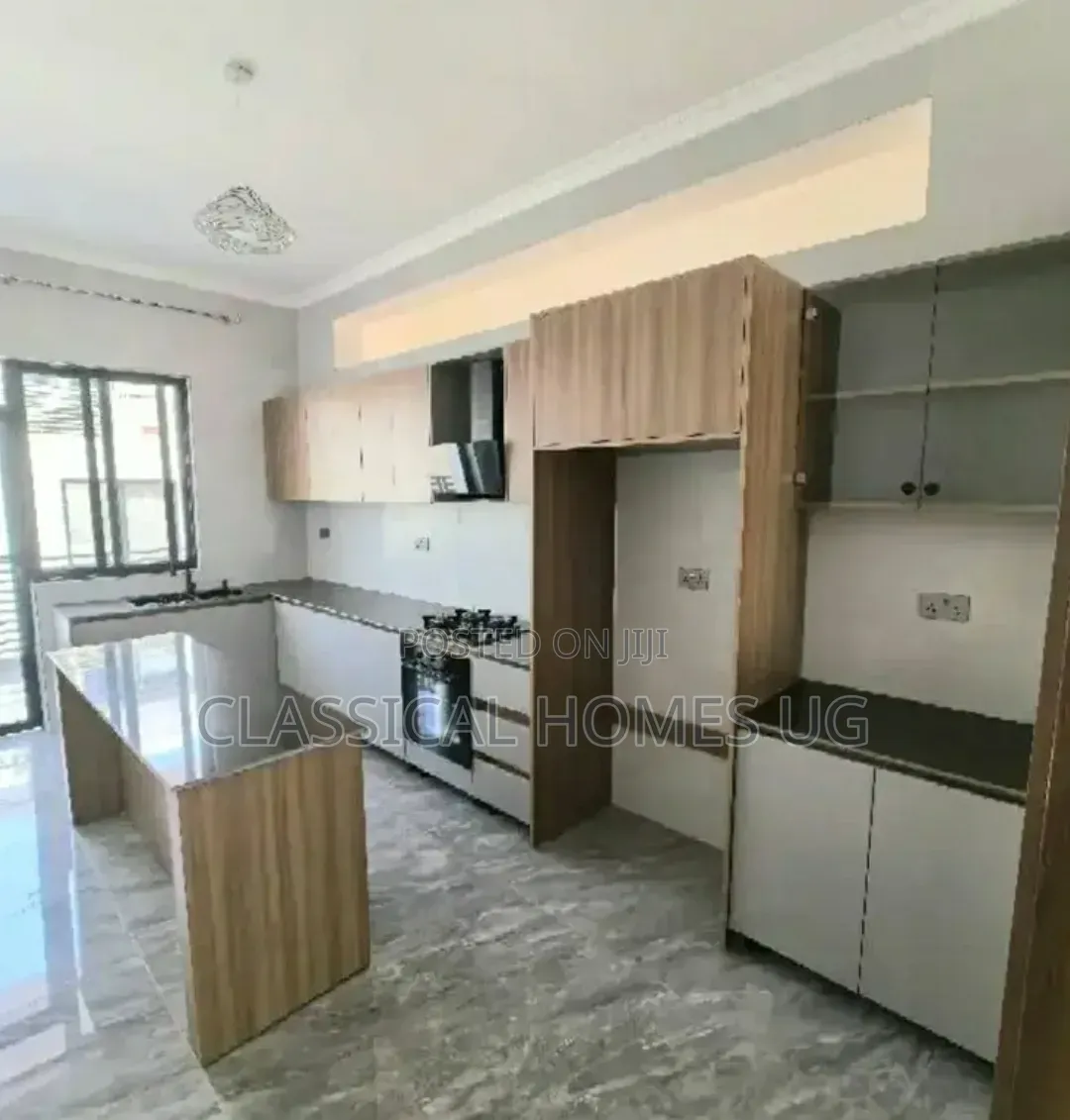 4bdrm Duplex in Lubowa Entebbe Road, Central Division for rent in Central Division