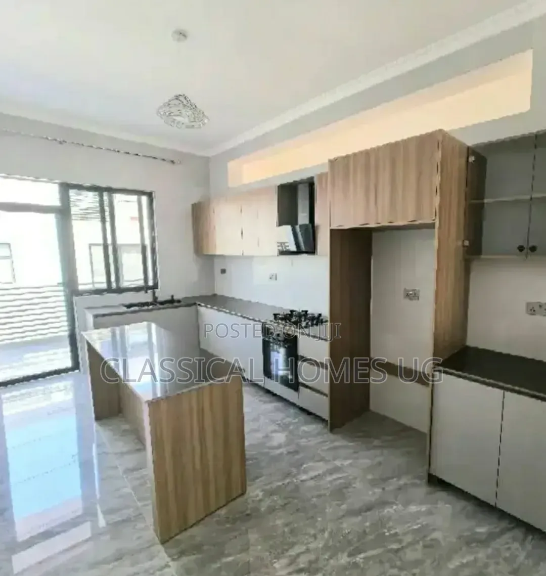 4bdrm Duplex in Lubowa Entebbe Road, Central Division for rent in Central Division