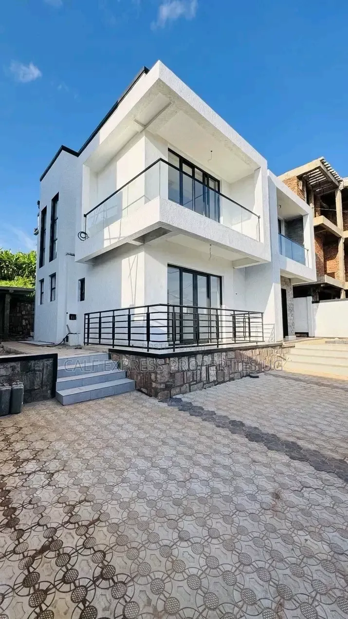 4bdrm Duplex in Buziga Konge Estate, Makindye for rent in Makindye
