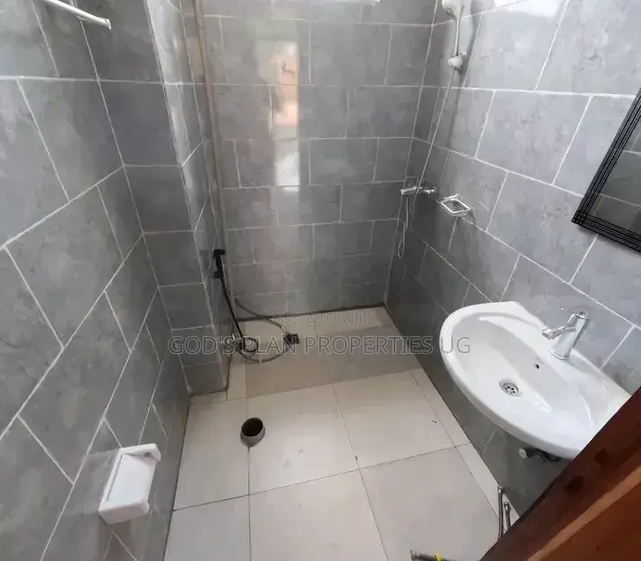 2bdrm Apartment in Buziga, Makindye for rent in Makindye