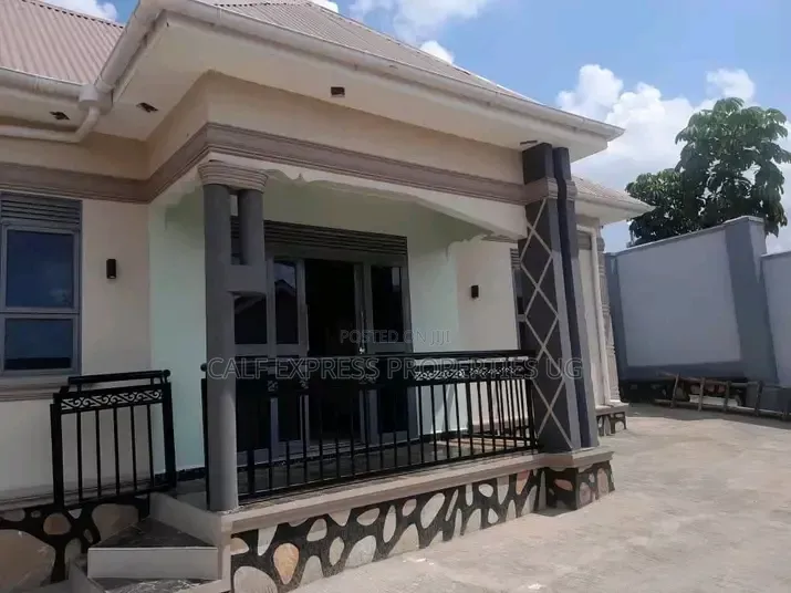 4bdrm Bungalow in Konge Buziga Estate, Makindye for rent in Makindye