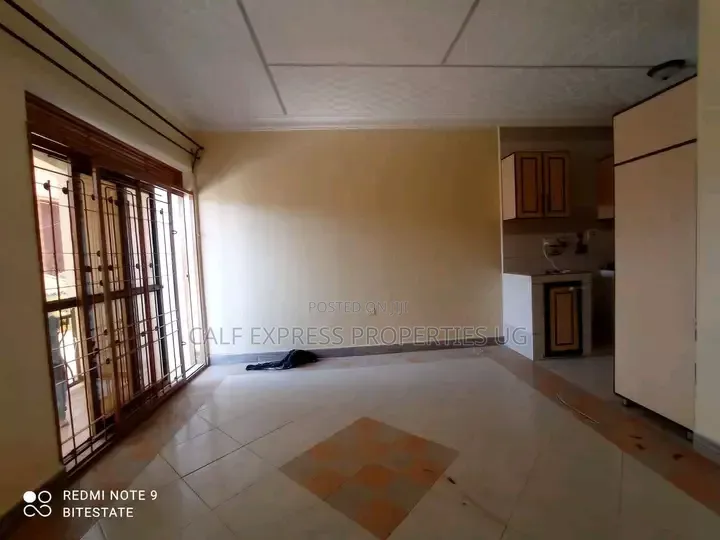 4bdrm Bungalow in Konge Buziga Estate, Makindye for rent in Makindye