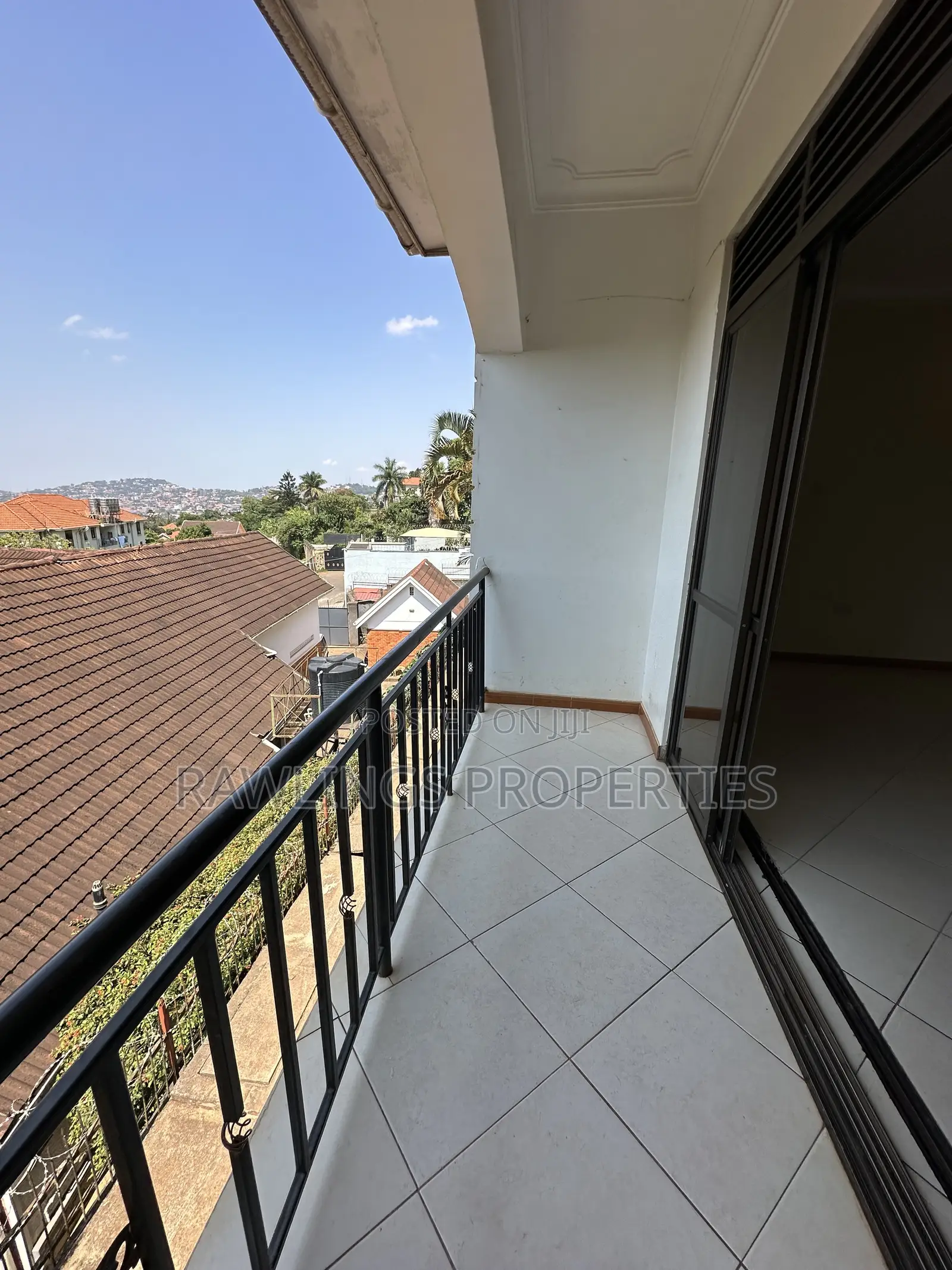 3bdrm Apartment in Kiwafu, Makindye for rent in Makindye
