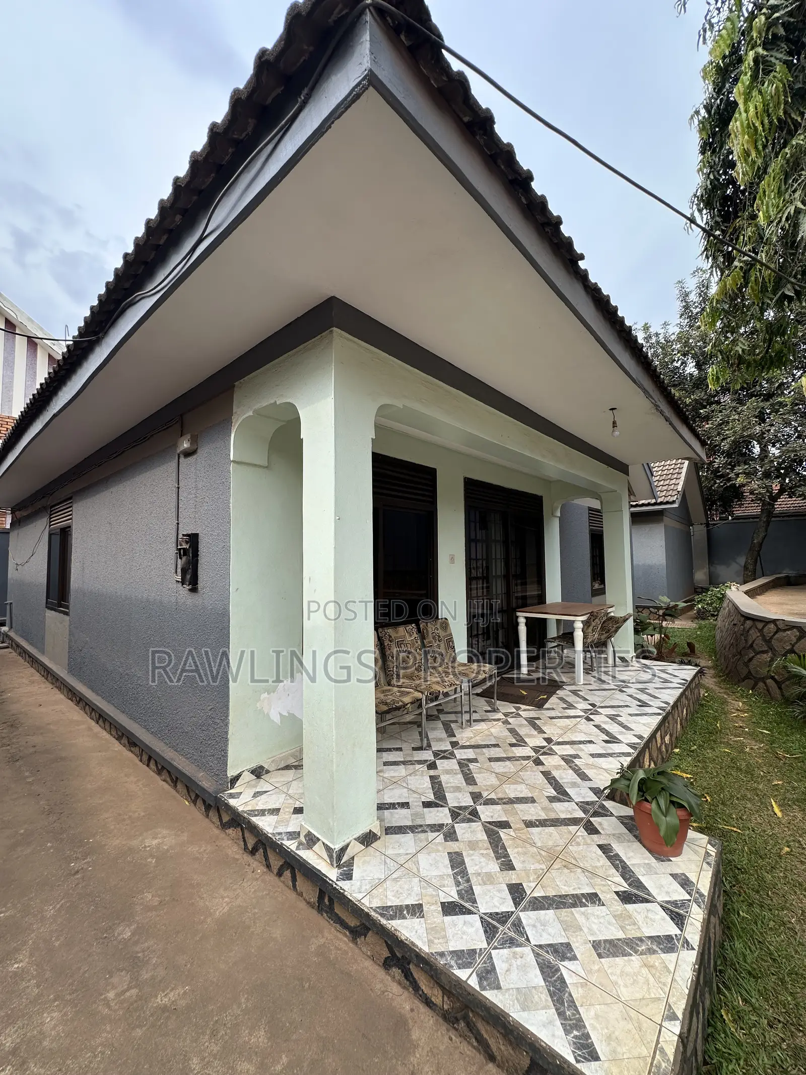 Furnished 3bdrm Bungalow in Kaungi, Makindye for rent in Makindye