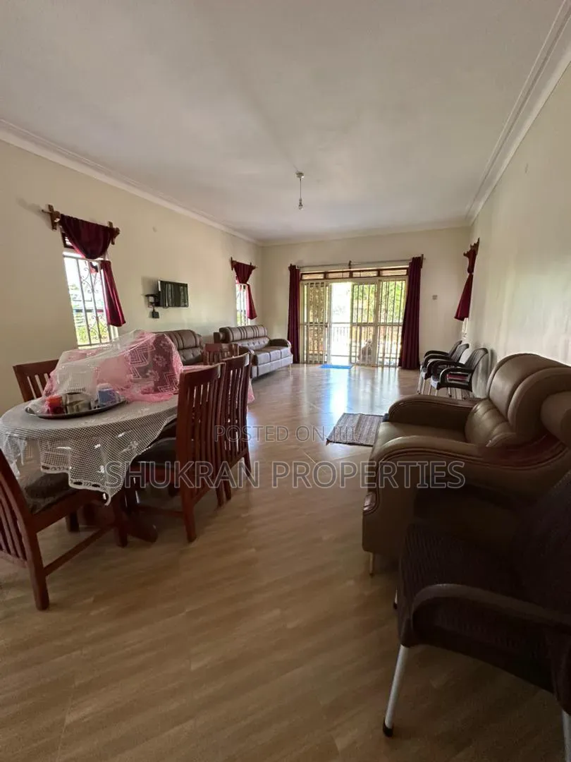 4bdrm Bungalow in Nakifuma, Central Division for sale in Central Division