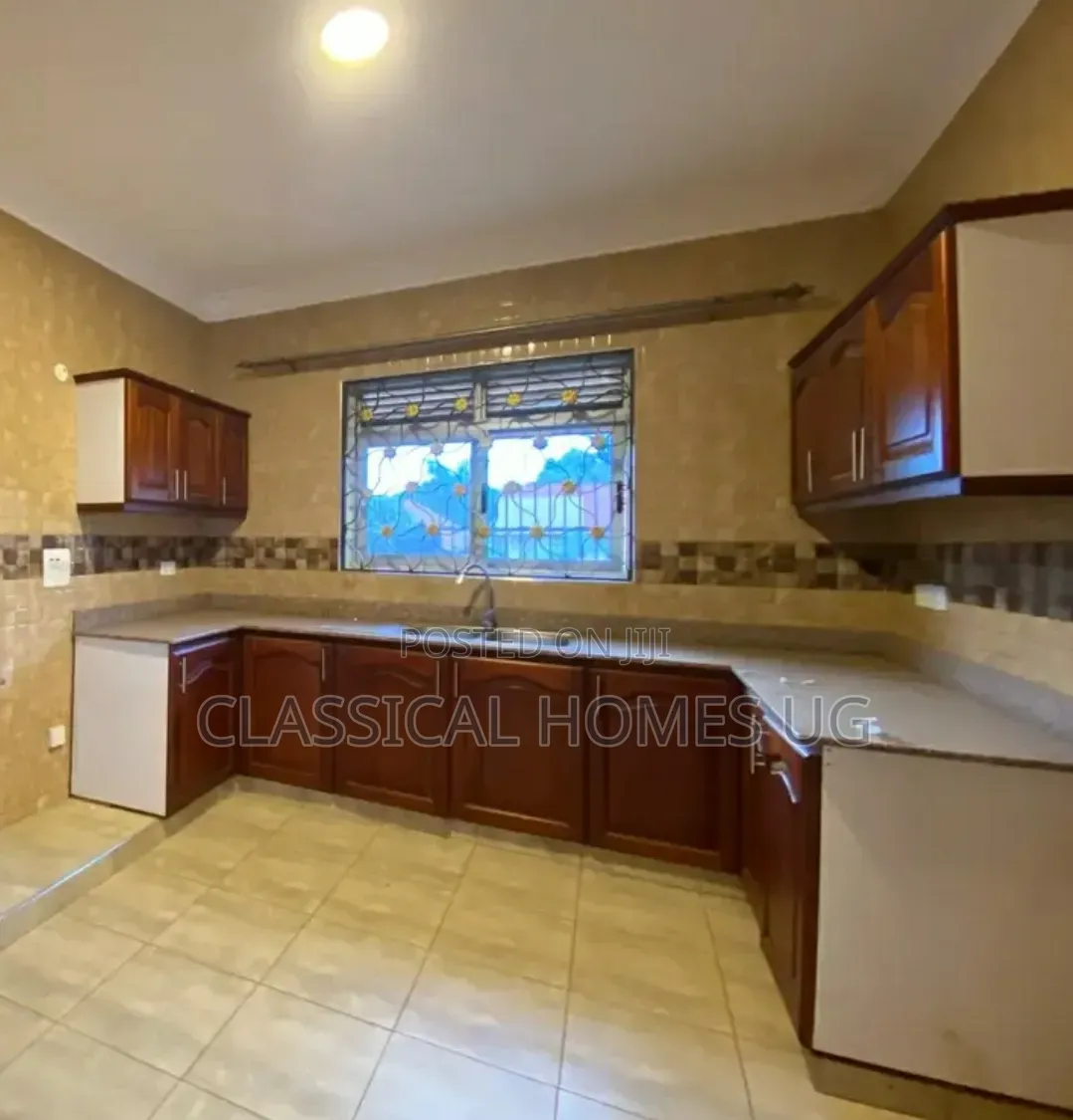 4bdrm Duplex in Muyenga, Central Division for rent in Central Division