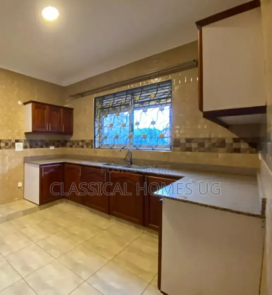 4bdrm Duplex in Muyenga, Central Division for rent in Central Division