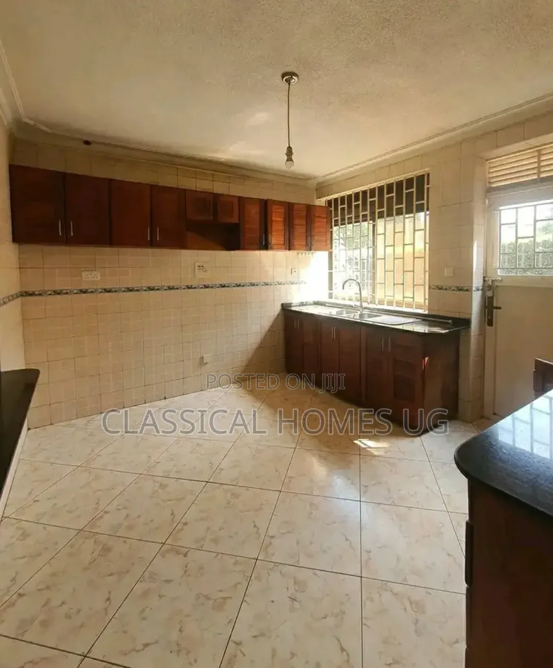4bdrm Duplex in Naalya, Central Division for rent in Central Division