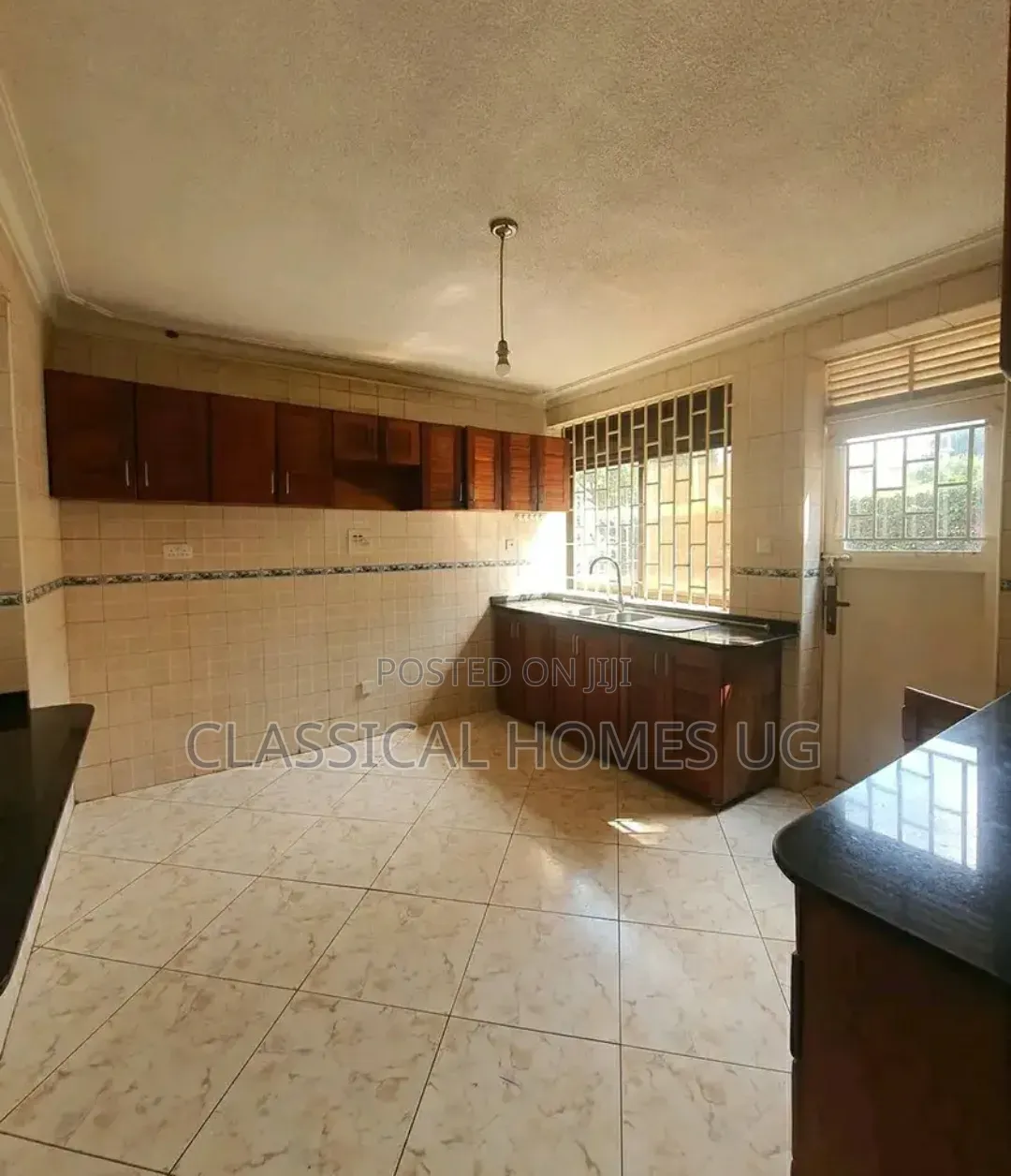 4bdrm Duplex in Naalya, Central Division for rent in Central Division