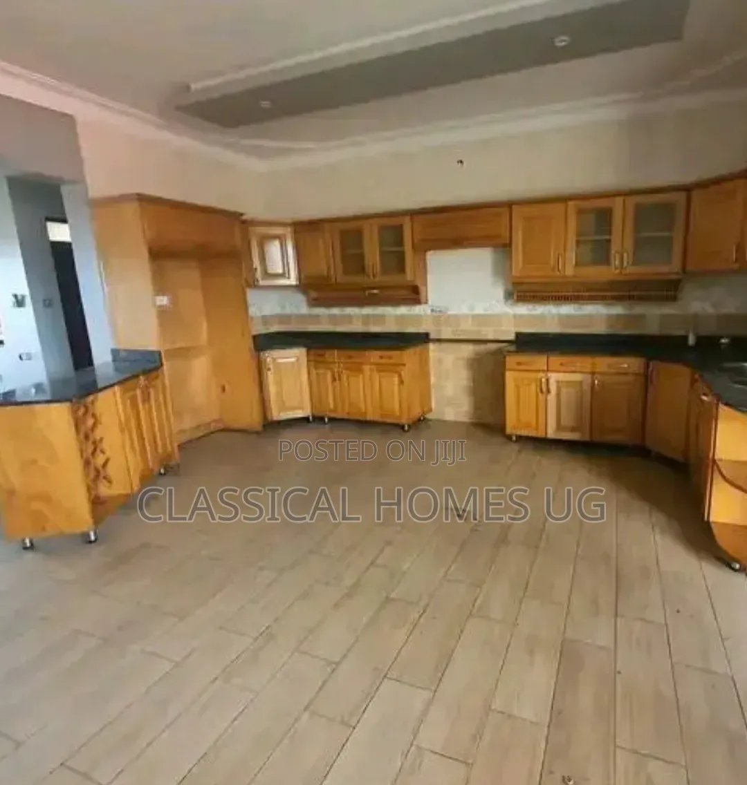 3bdrm Apartment in Lubowa Entebbe Road, Central Division for rent in Central Division