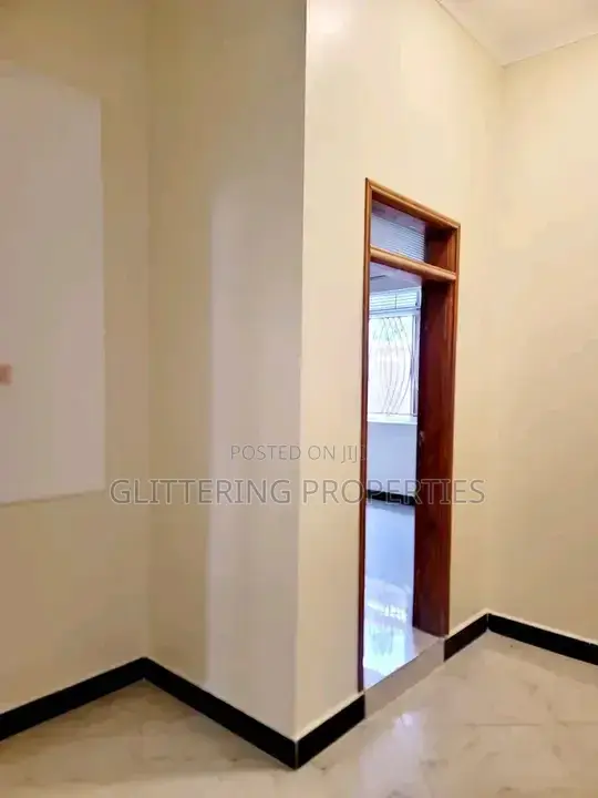 3bdrm Bungalow in Makindye, Central Division for rent in Central Division