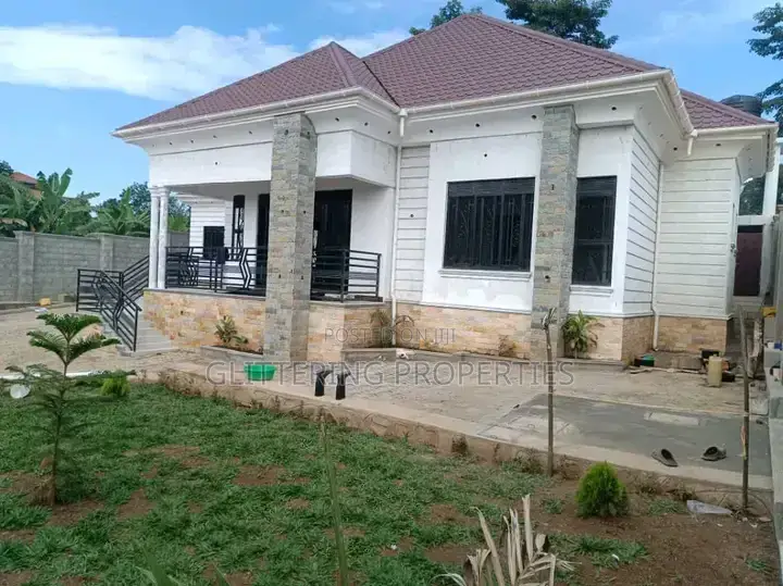 3bdrm Bungalow in Makindye, Central Division for rent in Central Division