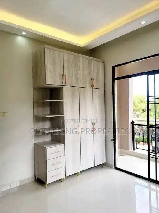 4bdrm Duplex in Lweza Kiggo, Central Division for rent in Central Division