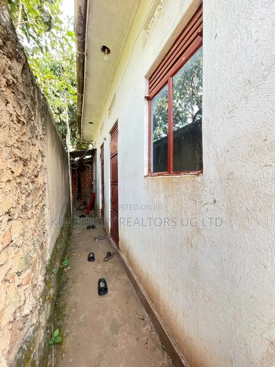 4bdrm Duplex in Division A for sale in Division A