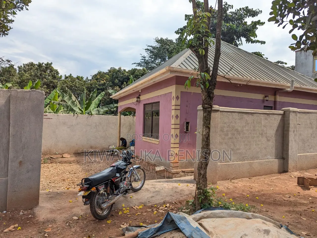 2bdrm House in Bulenga, Central Division for sale in Central Division