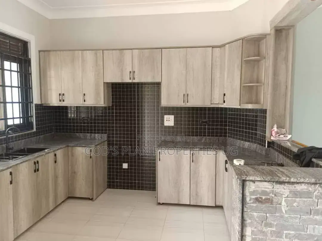 3bdrm Apartment in Kabalagala Estate, Central Division for rent in Central Division