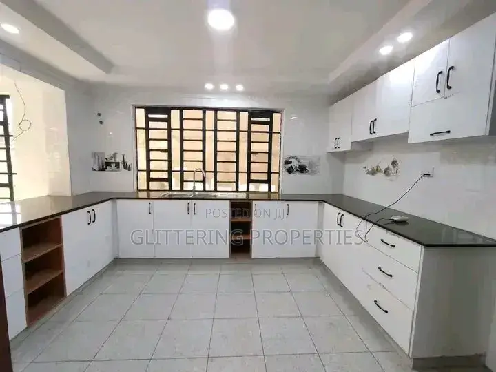 4bdrm Duplex in Makindye, Central Division for rent in Central Division