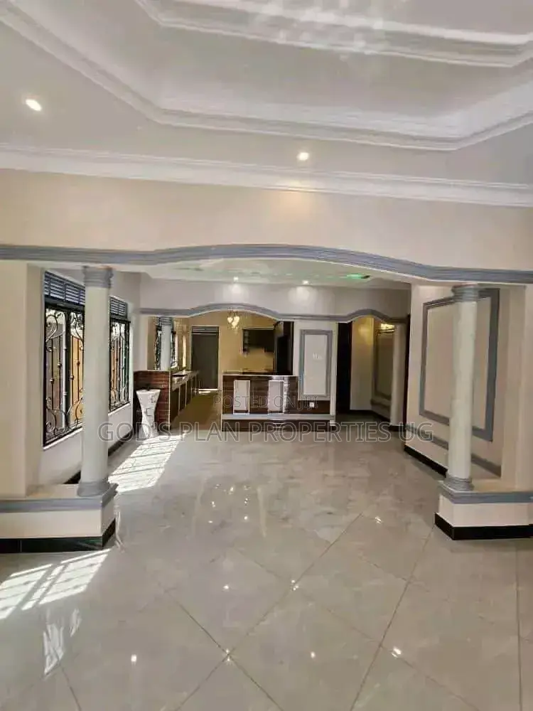 3bdrm Block of Flats in Kansanga Estate, Central Division for rent in Central Division