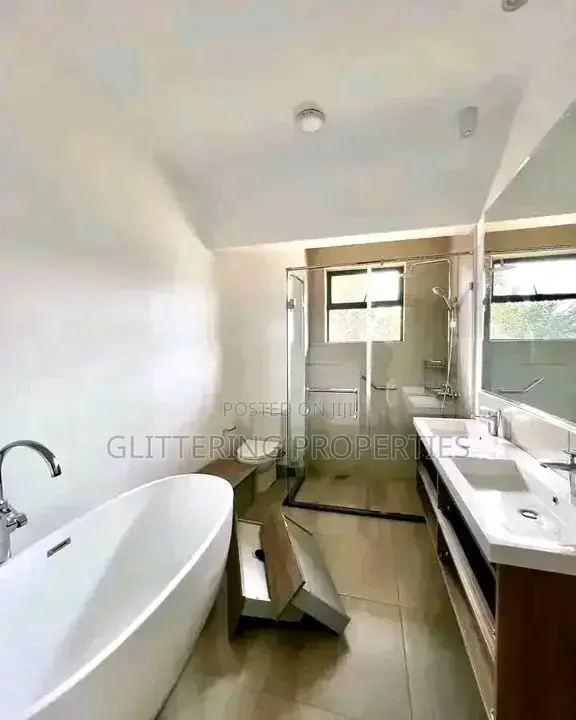 3bdrm Villa in Muyenga, Central Division for rent in Central Division