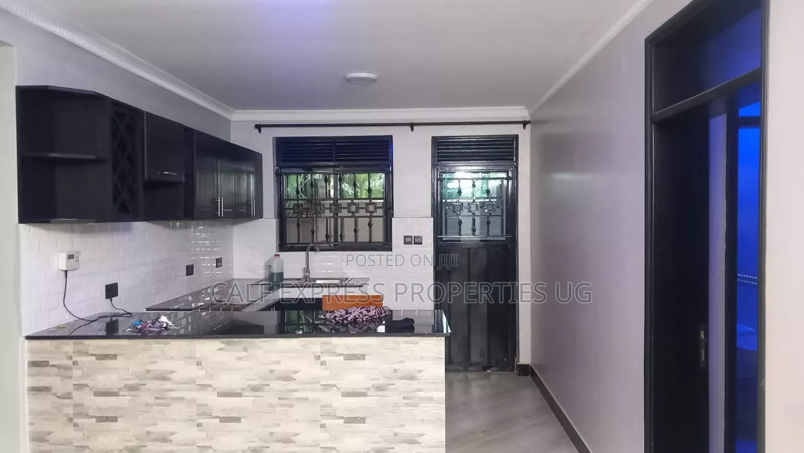 3bdrm Apartment in Mengo Estate, Central Division for rent in Central Division