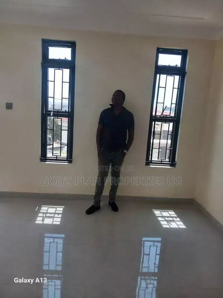 2bdrm Apartment in Lubaga Estate, Central Division for rent in Central Division