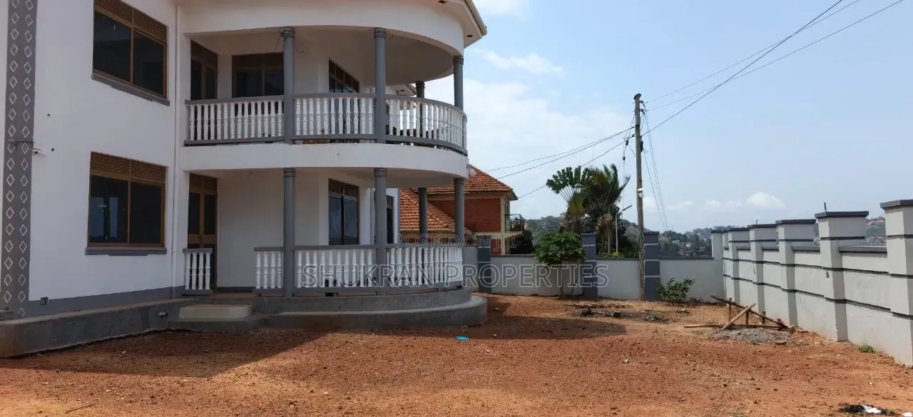 5bdrm House in Katale, Central Division for sale in Central Division