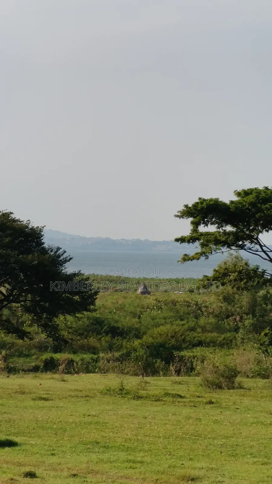 Entebbe Road – Bwerenga 1⁄4 Acre (Lake View) for Sale in Division A