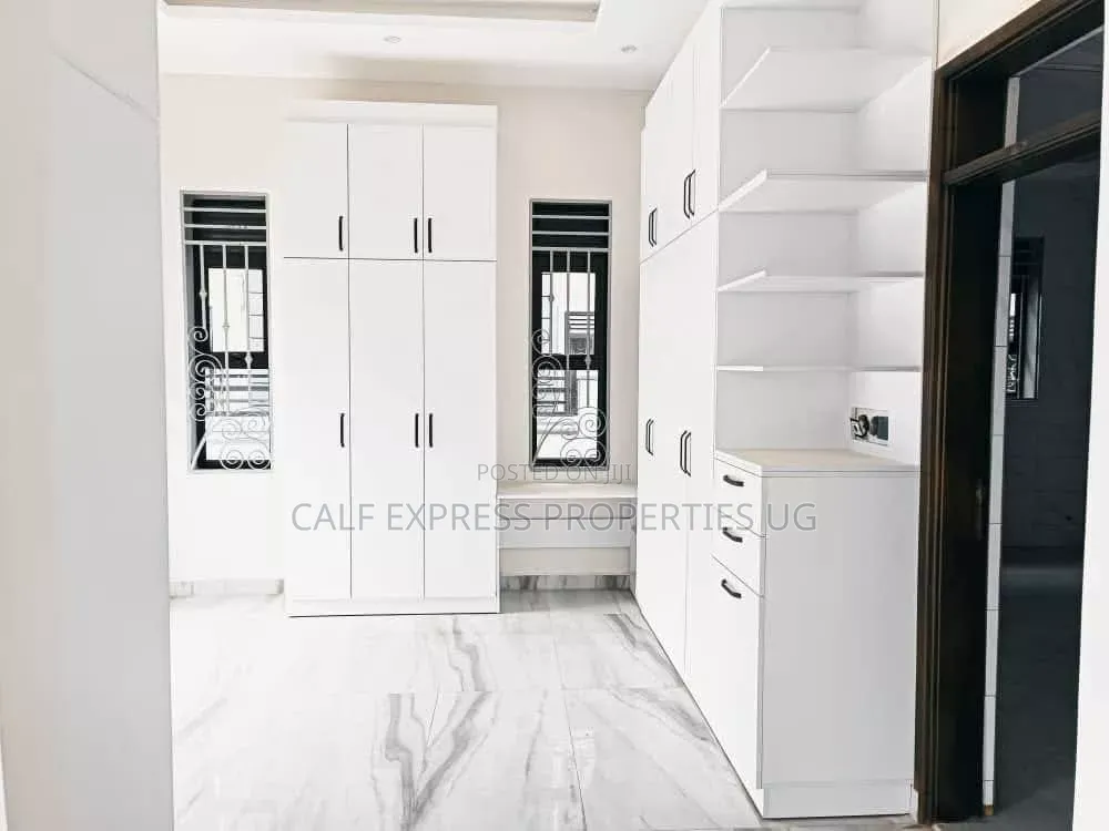 2bdrm Apartment in Bugolobi Estate, Central Division for rent in Central Division